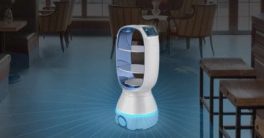 Peanut el robot camarero y botones para hoteles 4.0