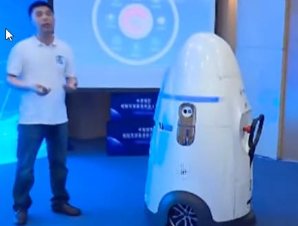 Robot Anbot, un policía en el aeropuerto chino